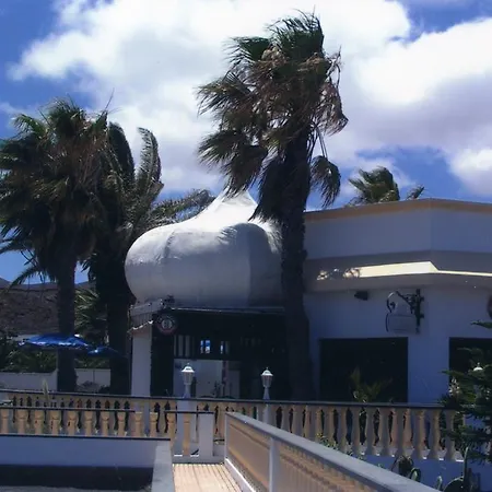 Villa Los Ojos Villa *